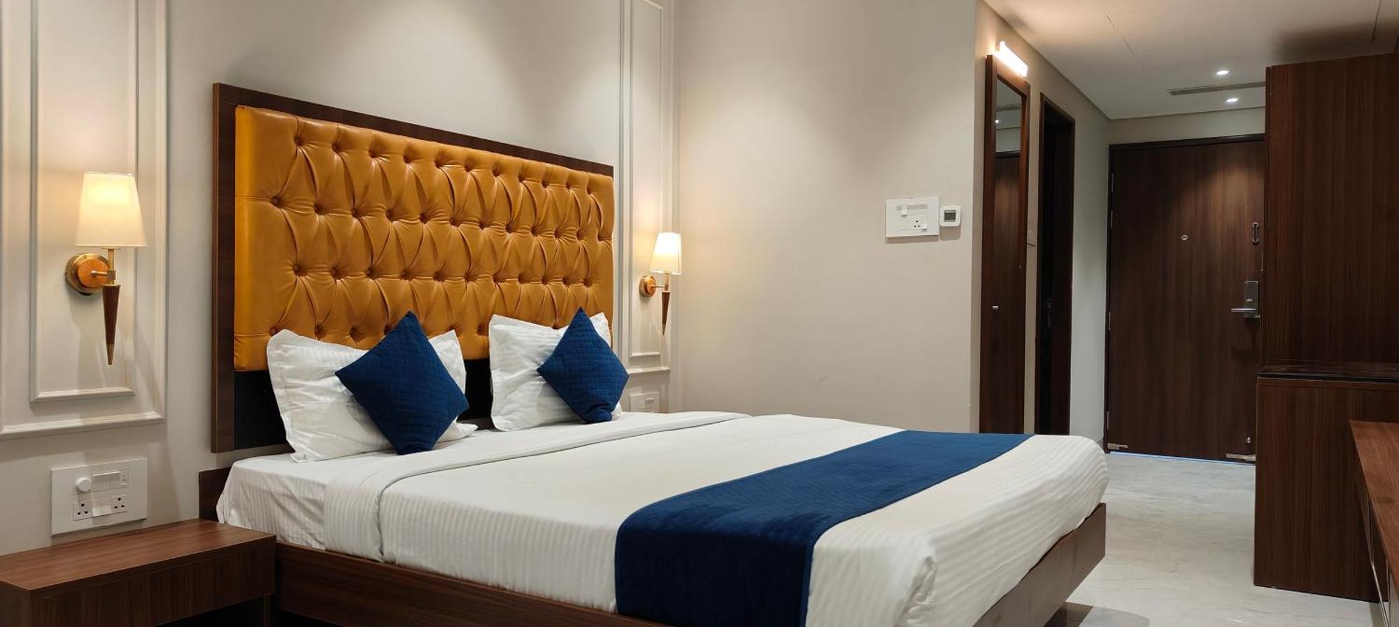 Magnus Nexstar Suites Kalyani Nagar Pune Exterior photo